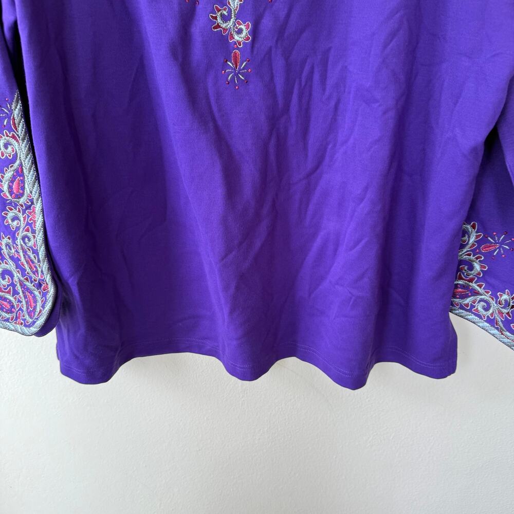 Bob Mackie Wearable Art purple paisley embroidery split neck size 1X - Picture 7 of 11